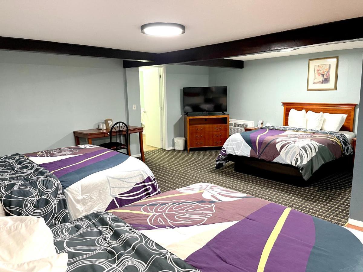 Annie Oakley Motel Oakley エクステリア 写真