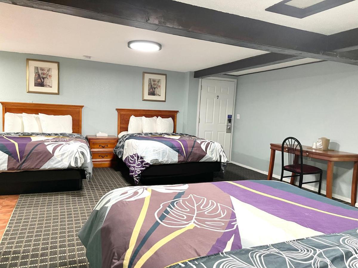 Annie Oakley Motel Oakley エクステリア 写真