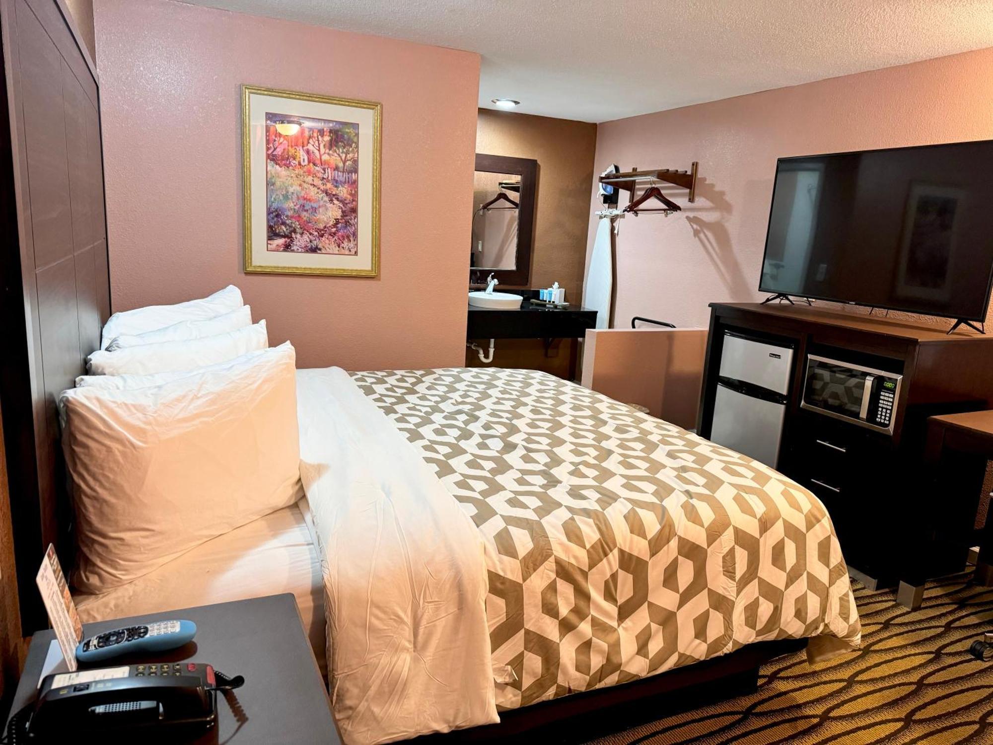 Annie Oakley Motel Oakley エクステリア 写真