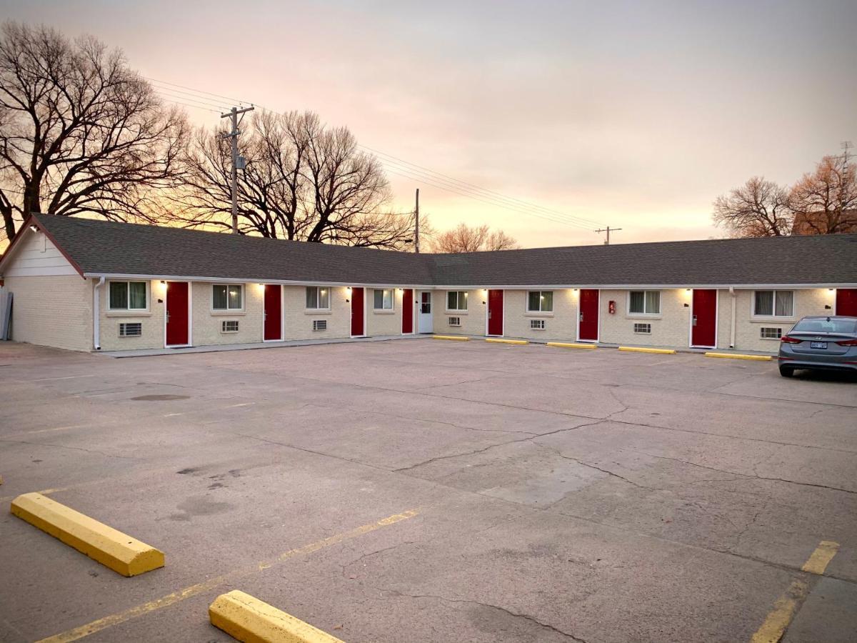Annie Oakley Motel Oakley エクステリア 写真